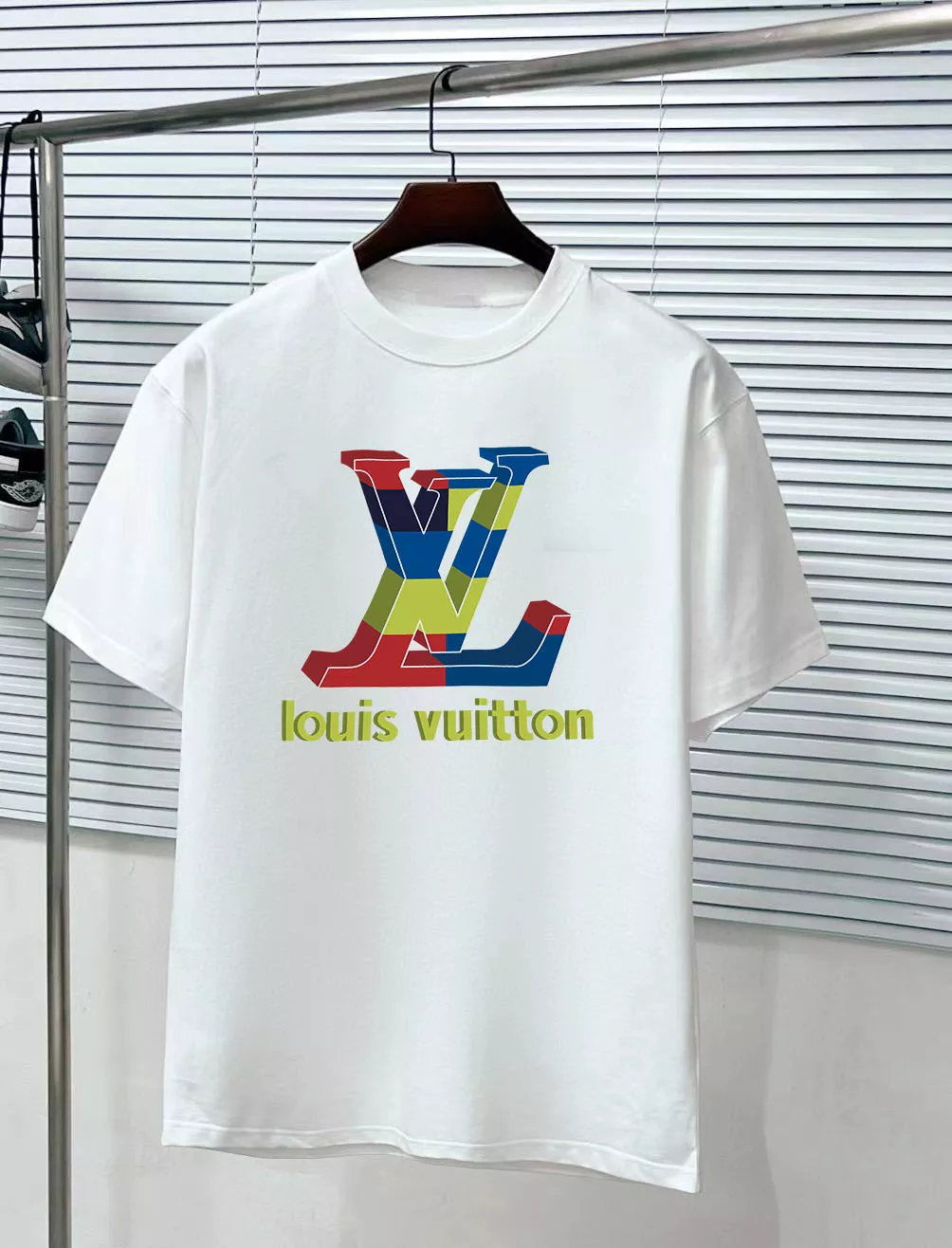 louis vuitton lv t-shirt manches courtes pour unisexe s_12b2325